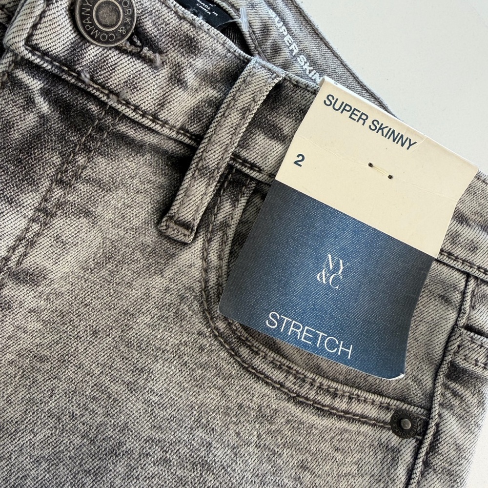 New York & Company Skinny Stretch Grey Jeans
